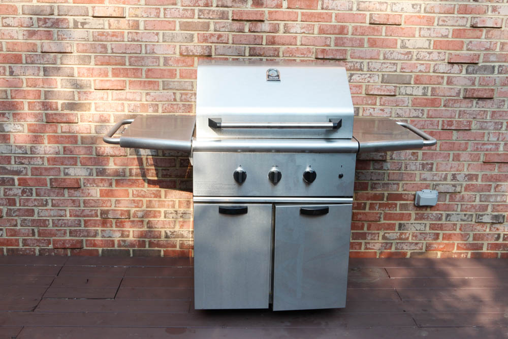 "Thermador Char-Glo" Outdoor Grill and Serving Cart