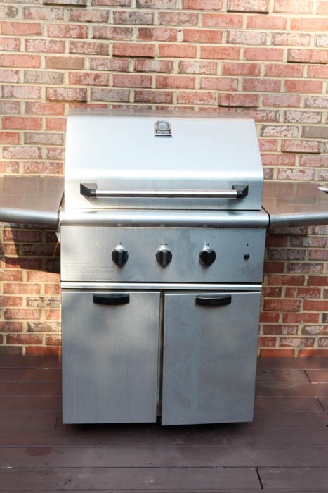 "Thermador Char-Glo" Outdoor Grill and Serving Cart