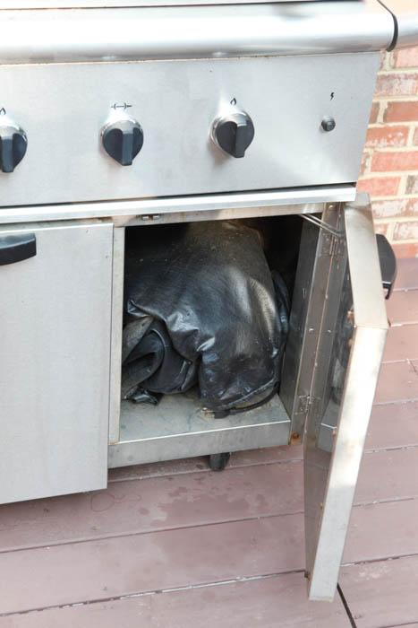 "Thermador Char-Glo" Outdoor Grill and Serving Cart