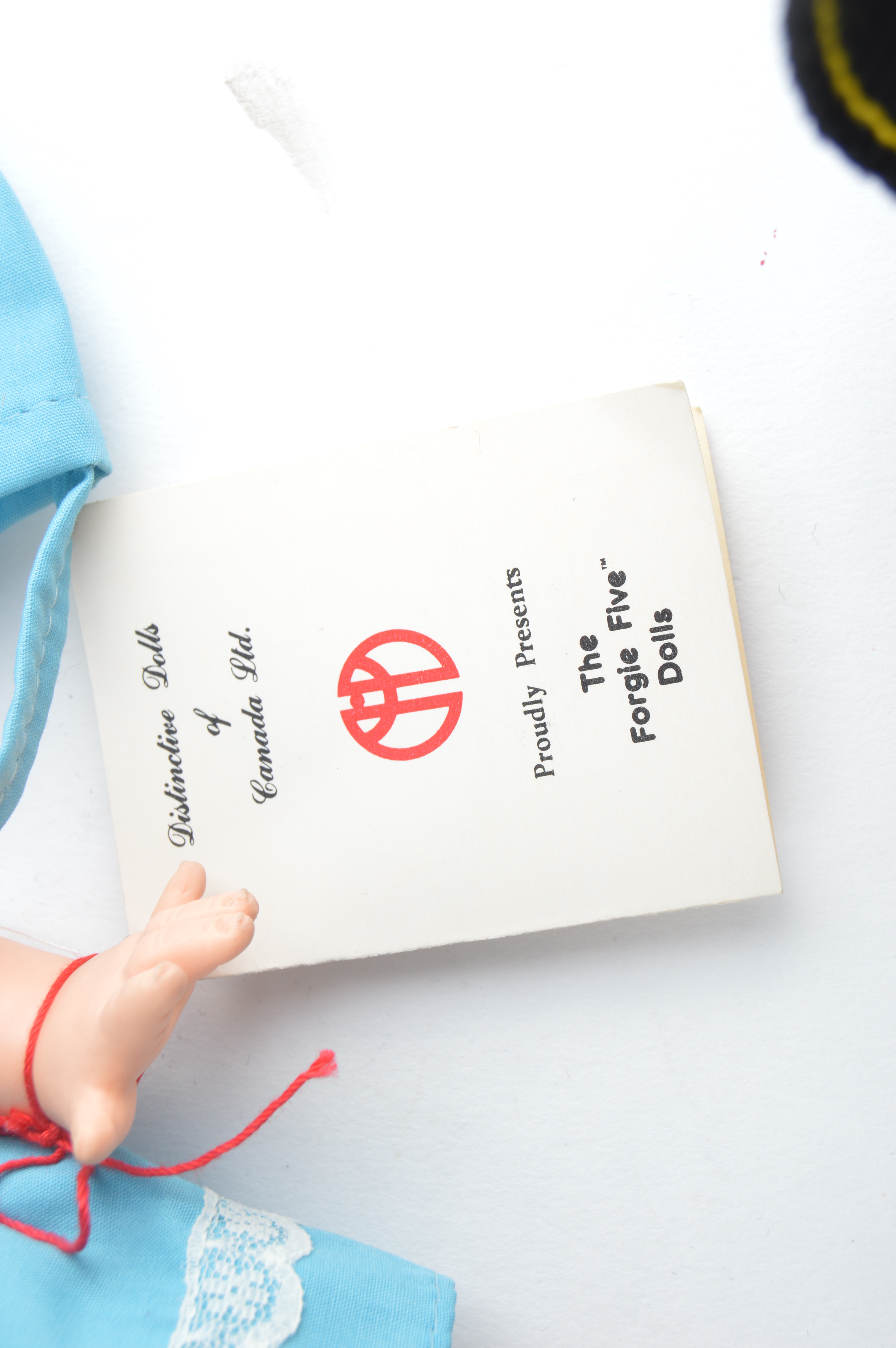 Set of Vintage Distinctive Dolls of Canada Rainbow Quints in Playpen