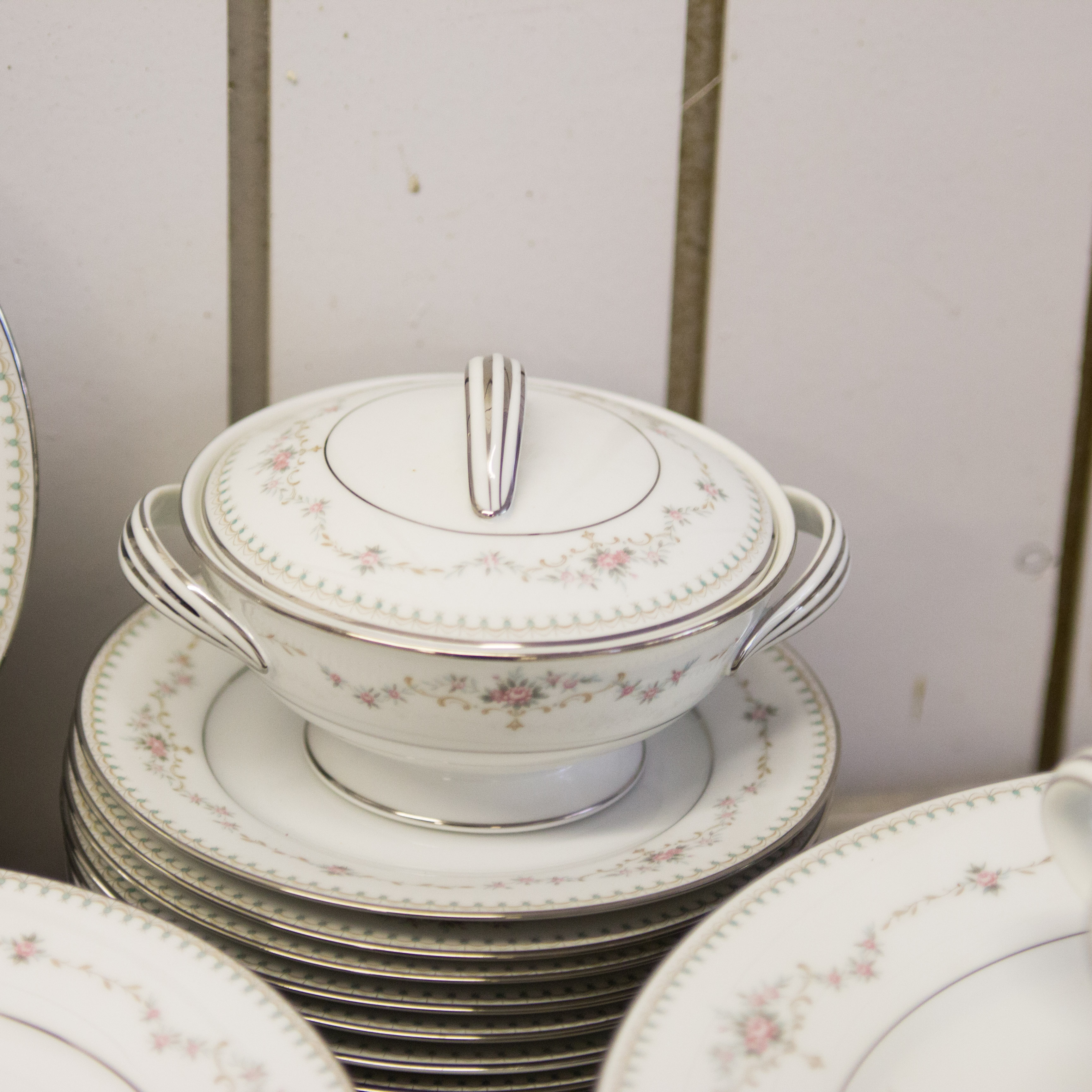 Noritake "Fairmont" Pattern China Set