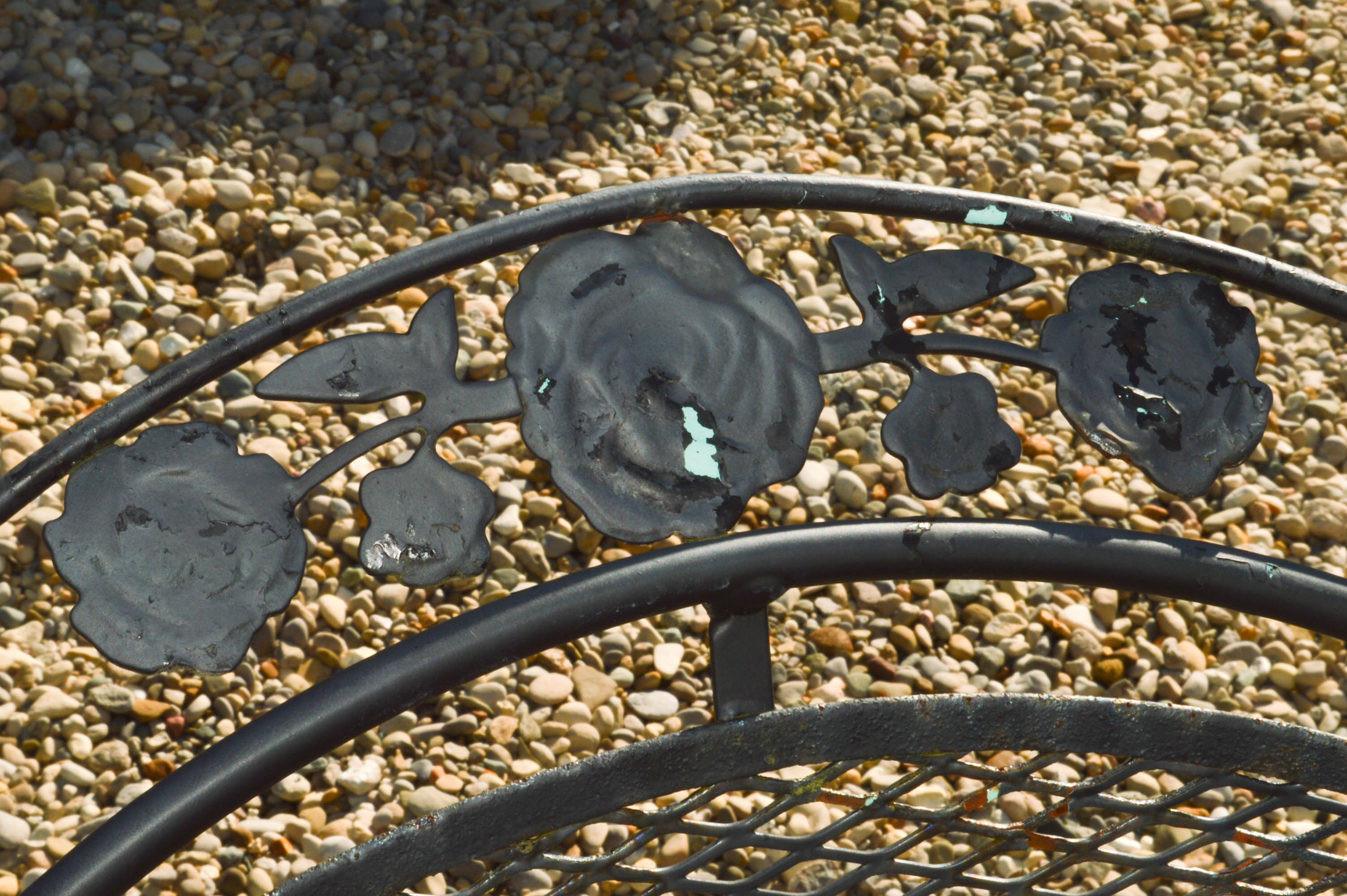 Round Wrought Iron Table and Four Chairs