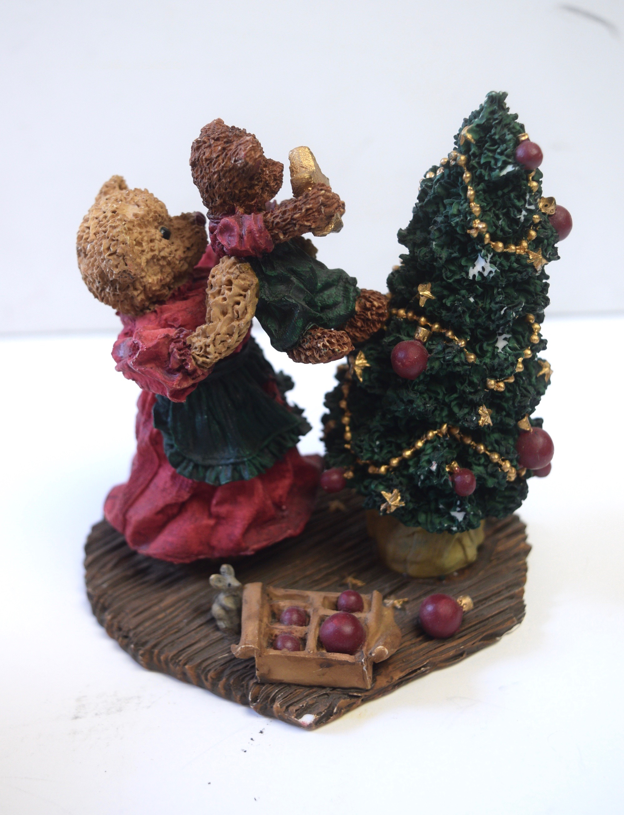Cottage Collectibles by Ganz Bear Figurines