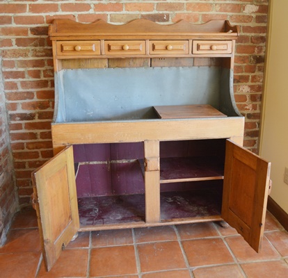 Vintage Wood Dry Sink