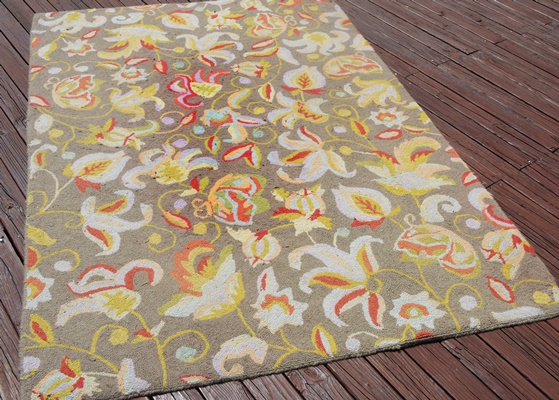 Transitional Bold Floral Machine Made Wool Area Rug