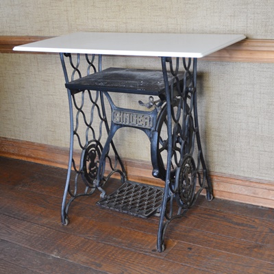 Vintage Singer Sewing Table