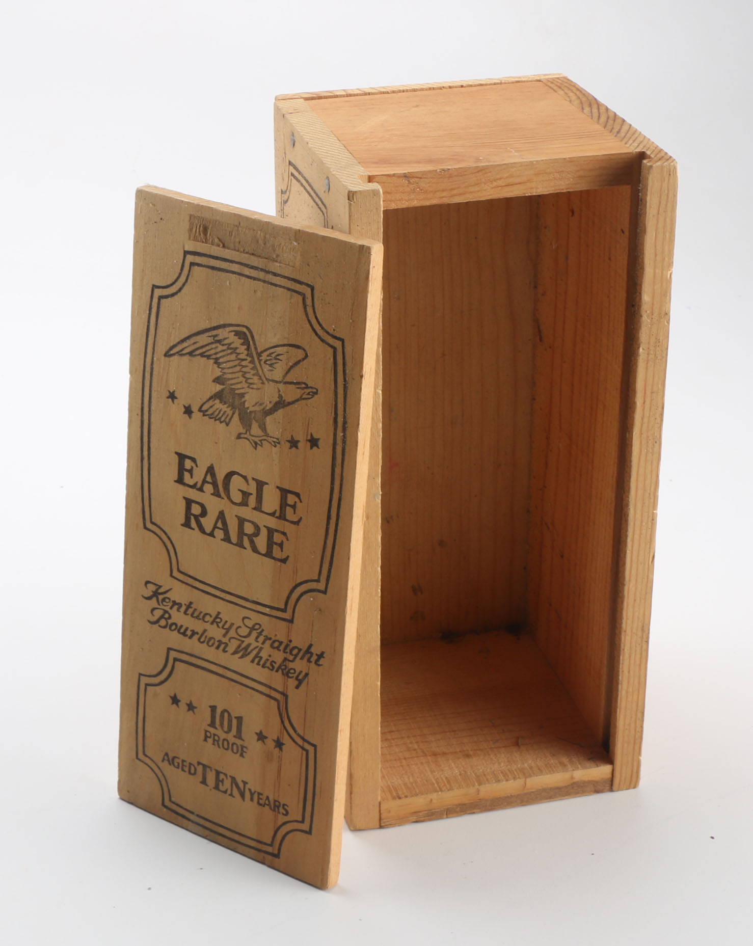 Wooden Eagle Rare Bourbon Whiskey Box
