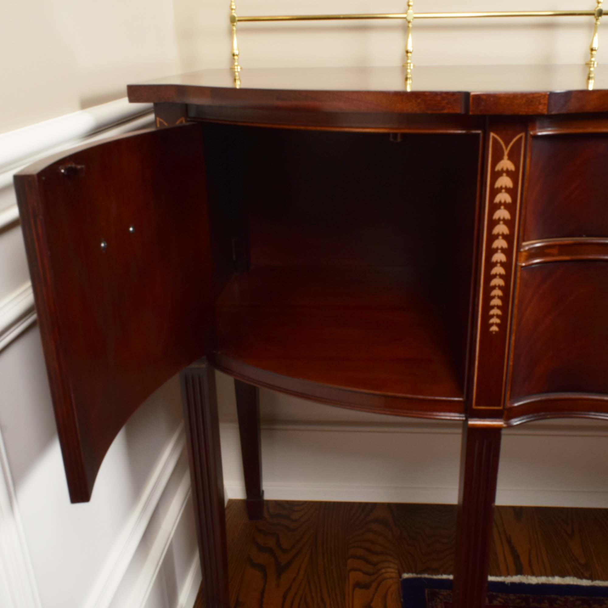 Hepplewhite Style Mahogany Flame Veneer Sideboard by Thomasville Furniture