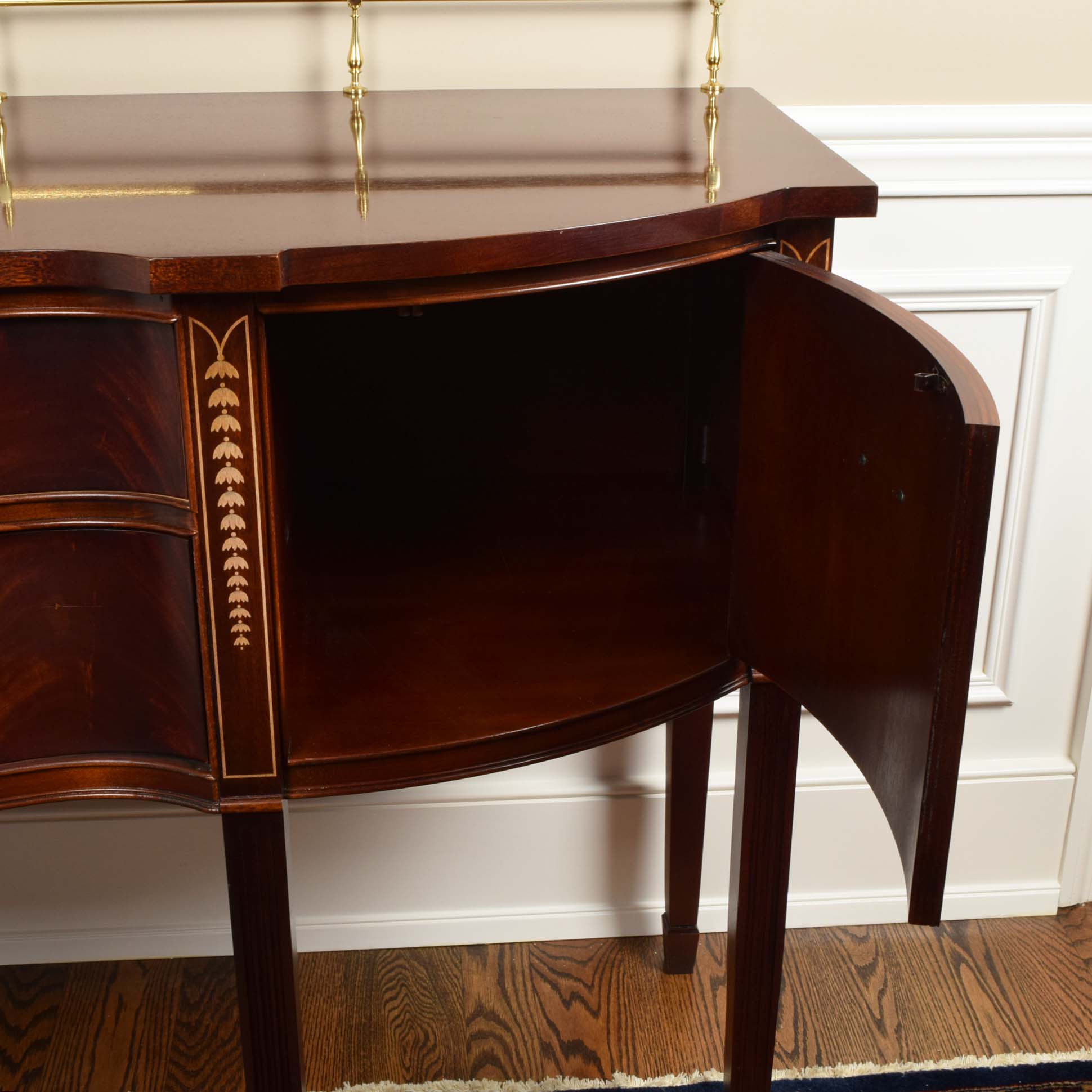 Hepplewhite Style Mahogany Flame Veneer Sideboard by Thomasville Furniture