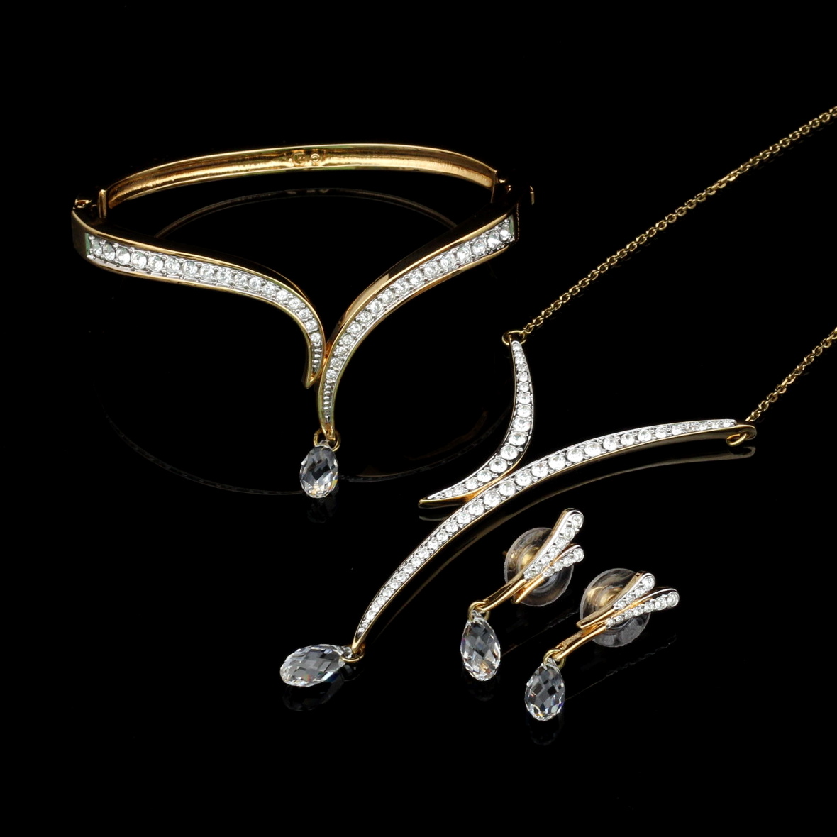 Swarovski Crystal Necklace, Bracelet, and Earring Set