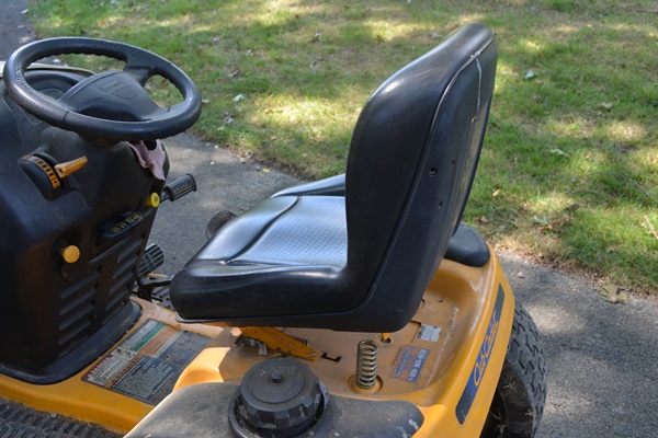 Cub Cadet GT1554 Riding Mower