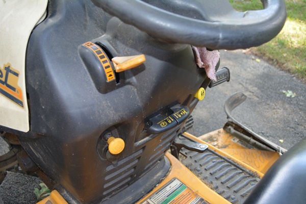 Cub Cadet GT1554 Riding Mower