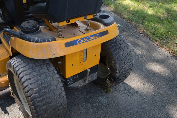 Cub Cadet GT1554 Riding Mower