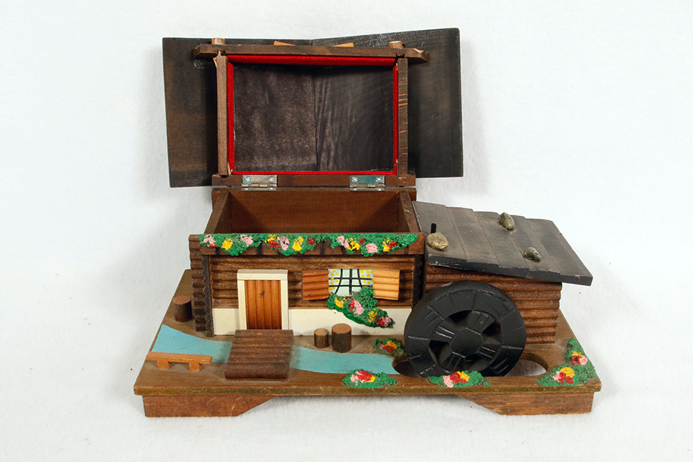 Swiss Chalet Music Boxes