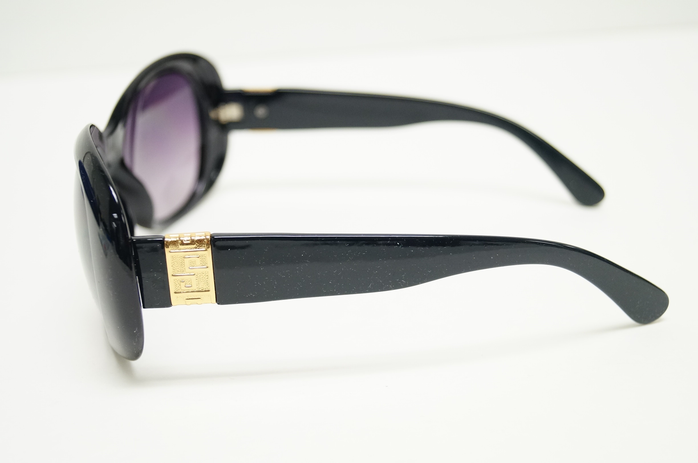 Camrose and Kross Jacqueline Bouvier Kennedy Sunglasses