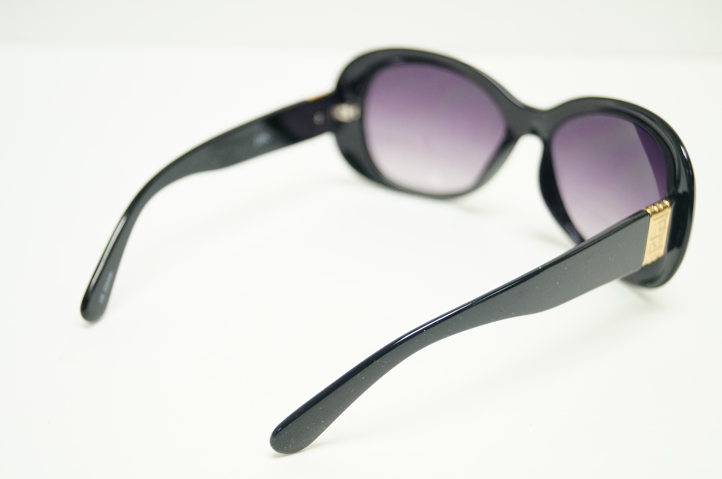Camrose and Kross Jacqueline Bouvier Kennedy Sunglasses