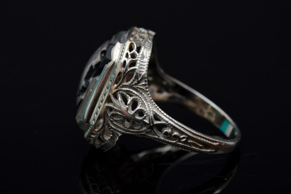 Vintage 14K White Gold Class Ring