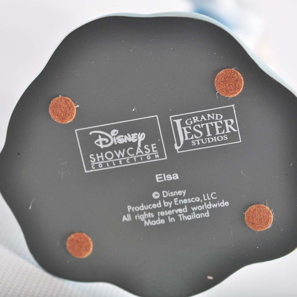 Disney Showcase Collection "Elsa" Figurine