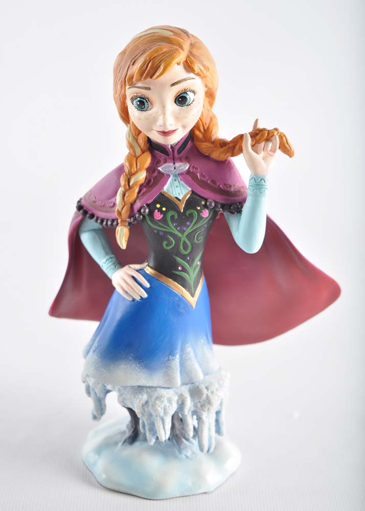 Disney Showcase Collection "Anna" Figurine