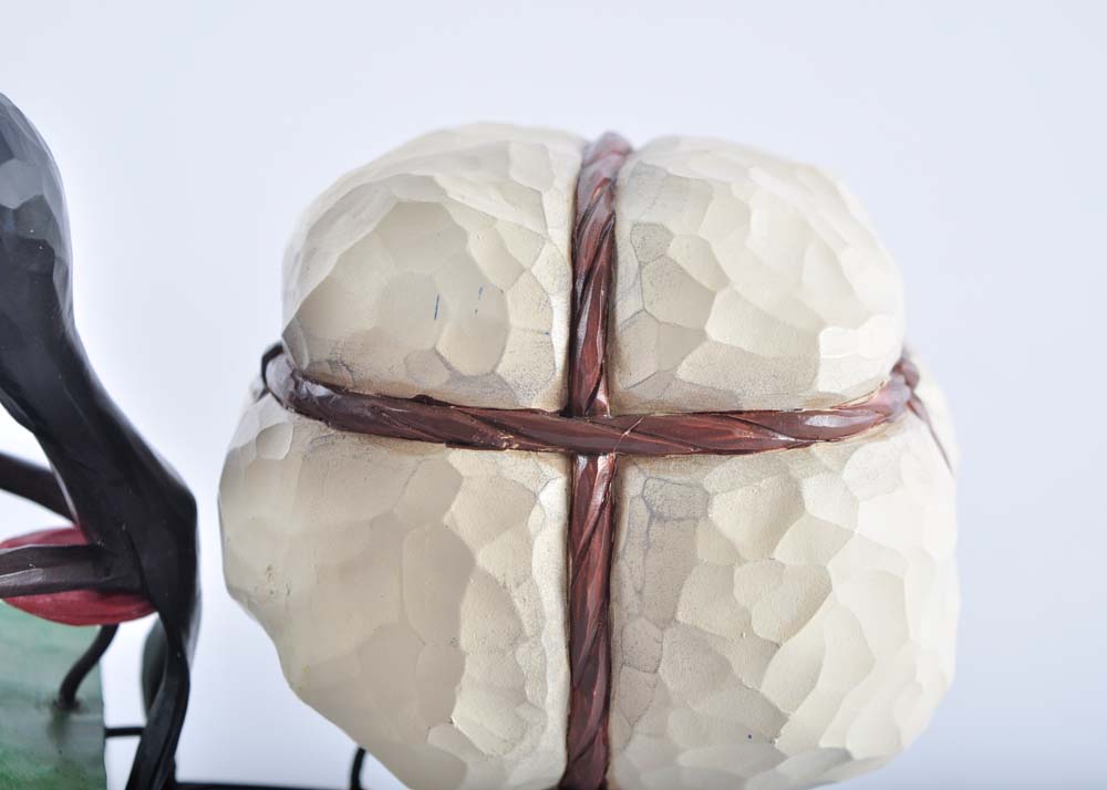 Jim Shore Disney Traditions "Christmas Delivered"