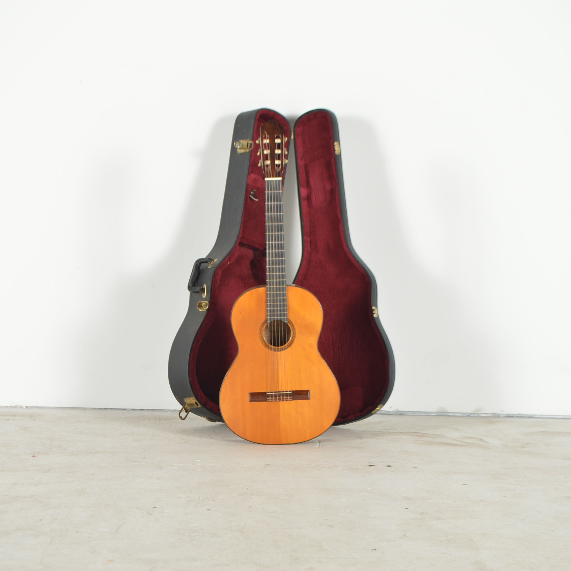 Harald Petersen Model A Classical Style Guitar With Case