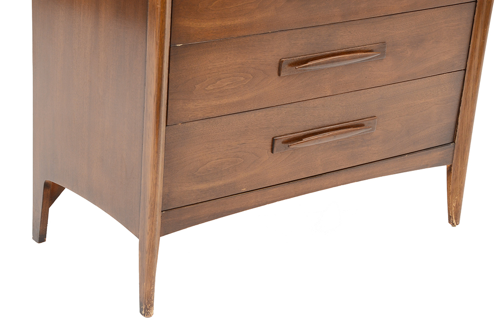 Broyhill Premier Dresser From the Emphasis Collection