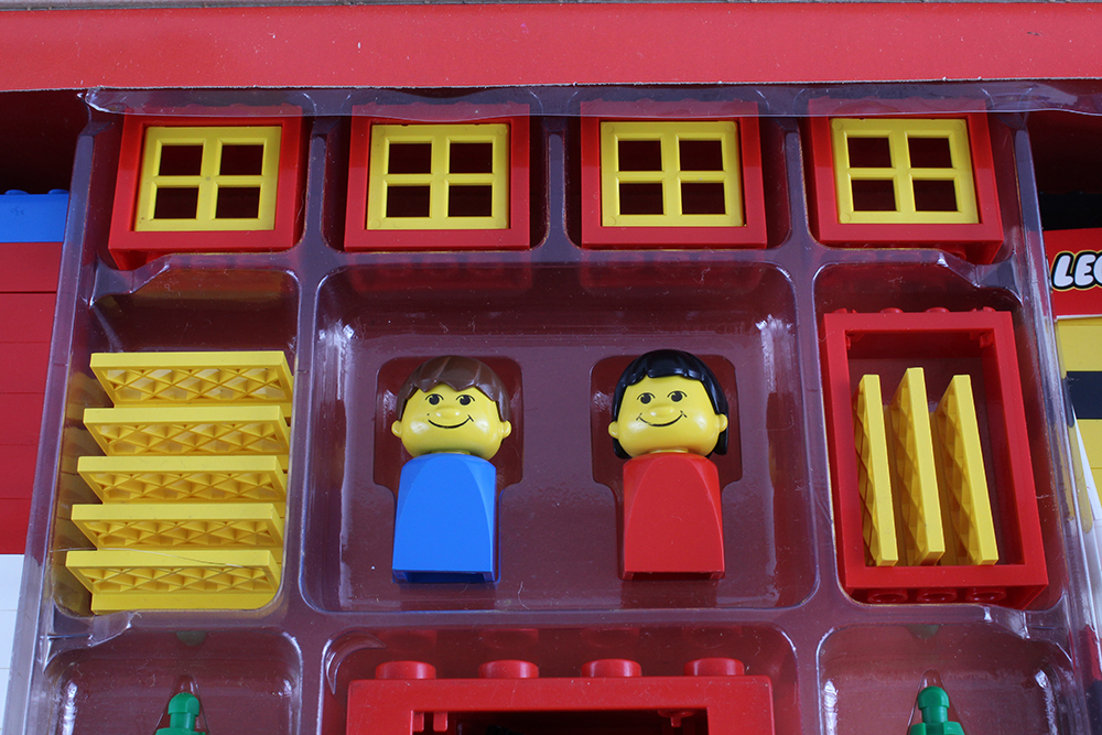 Vintage 191-Piece Lego Universal Building Set