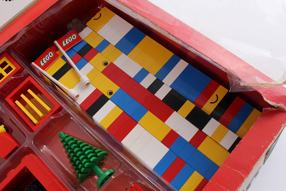 Vintage 191-Piece Lego Universal Building Set
