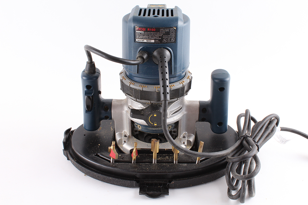 RYOBI 1 1/2 HP R160 Router Kit with Carrying Case