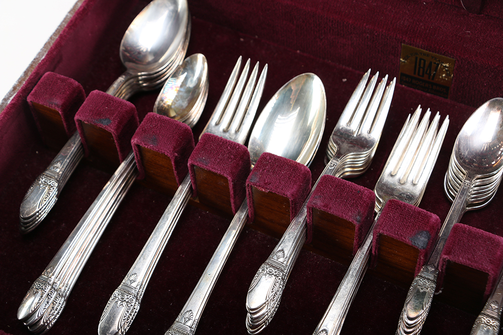 1847 Rogers Brothers "First Love" Silver Plate Set