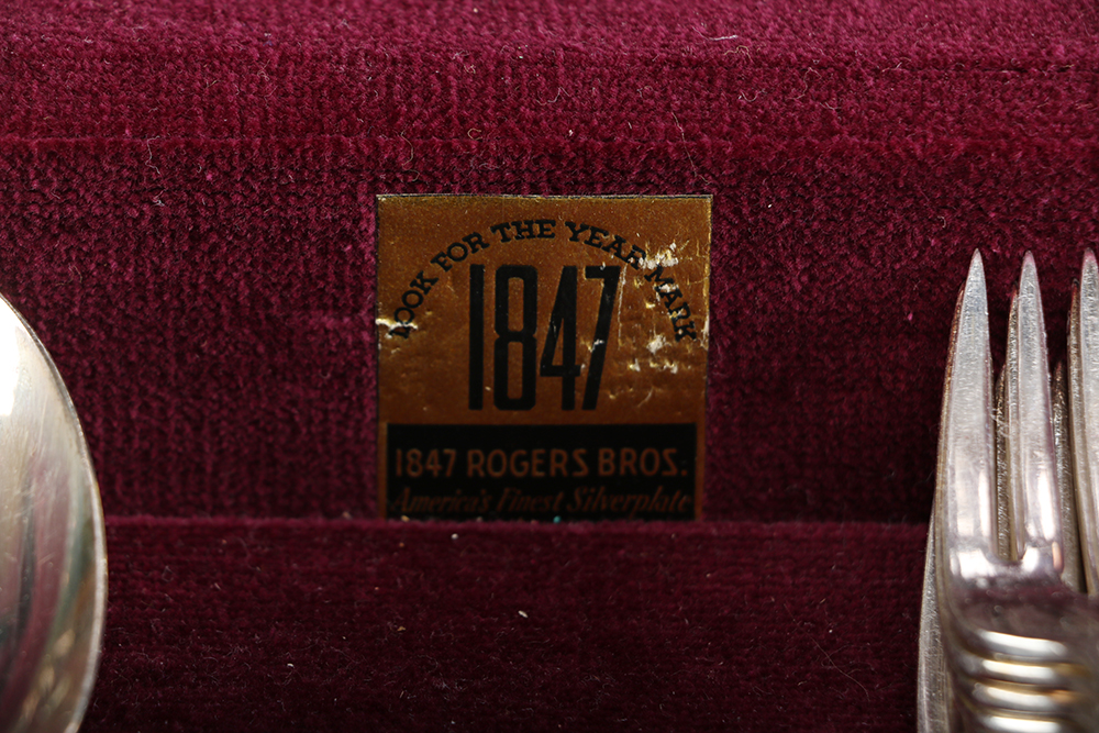 1847 Rogers Brothers "First Love" Silver Plate Set