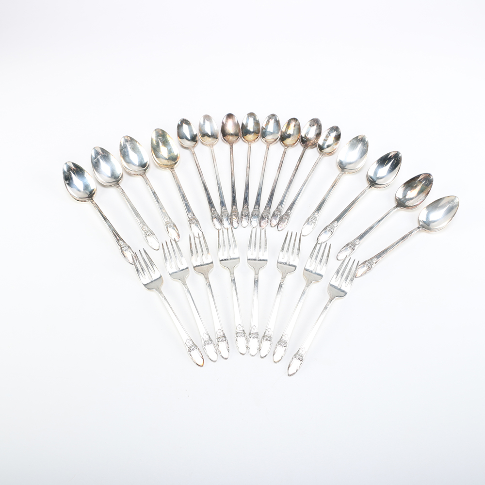 1847 Rogers Brothers "First Love" Silver Plate Set