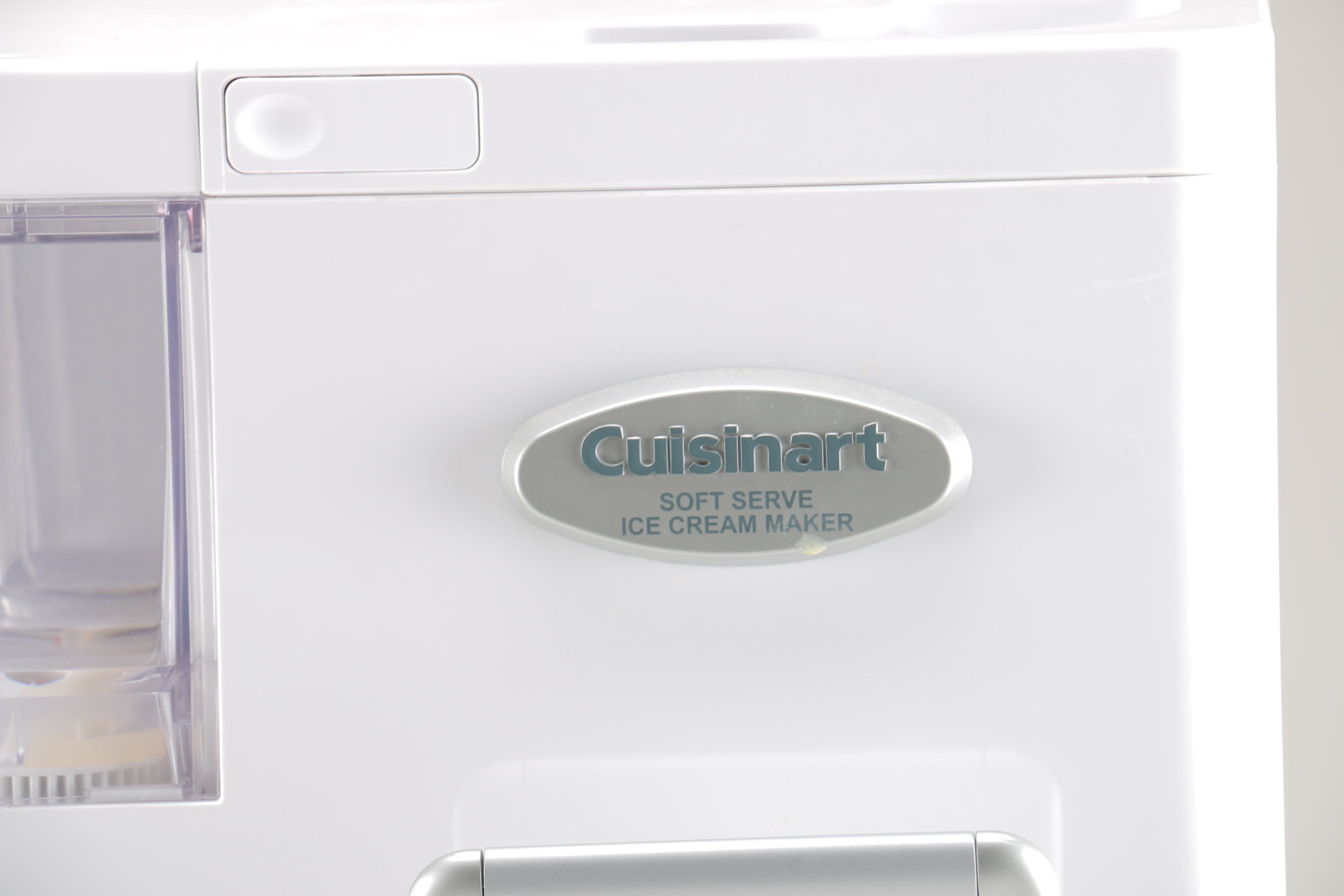 Assortment of Small Electric Kitchen Appliances