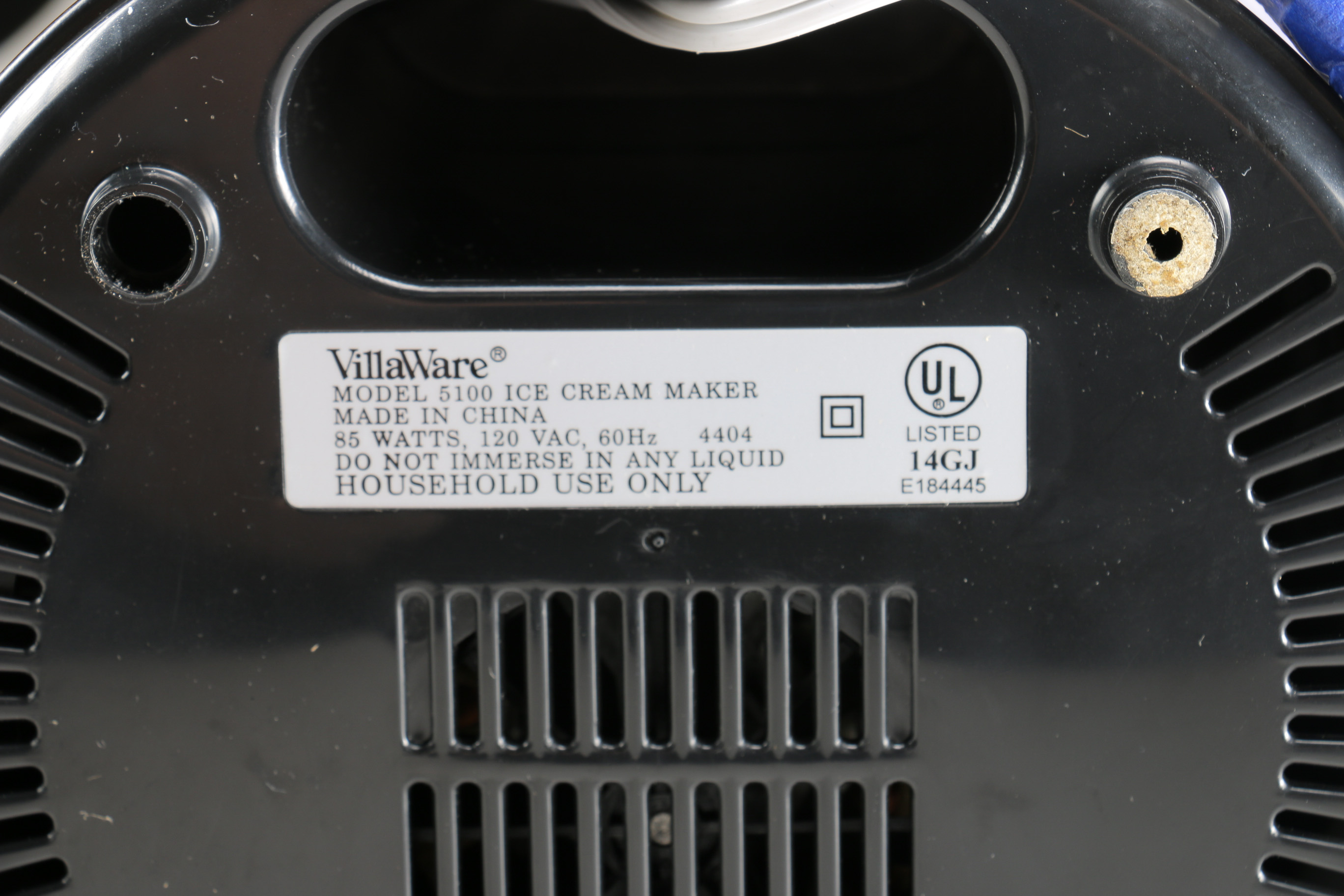 Assortment of Small Electric Kitchen Appliances