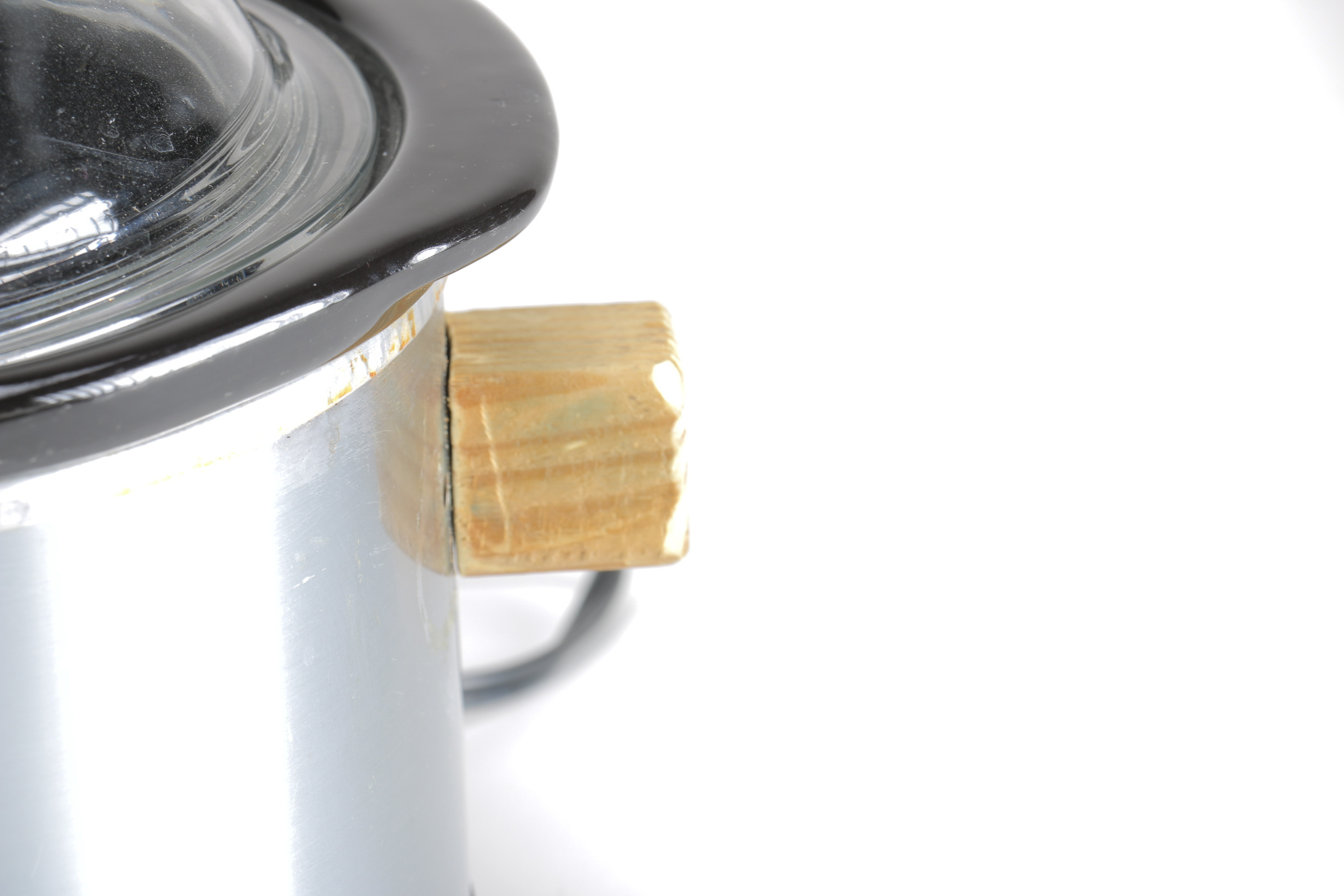 Assortment of Small Electric Kitchen Appliances