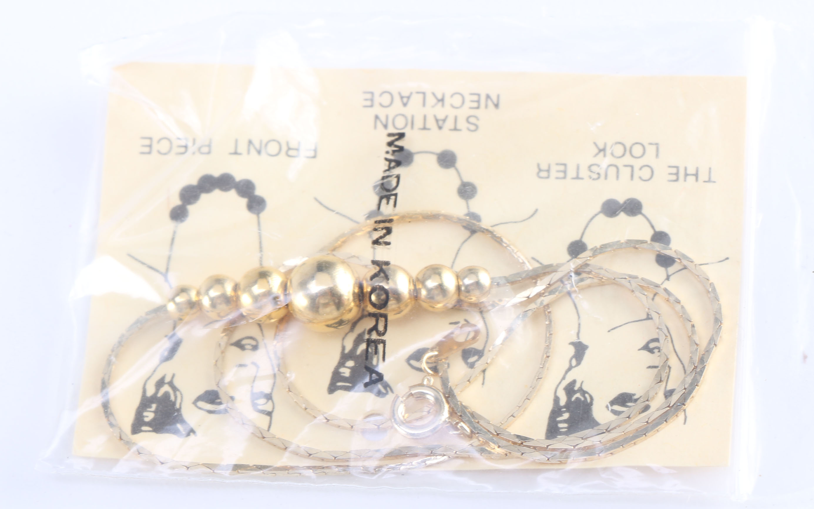 Assormtent of Costume Jewelry Necklaces