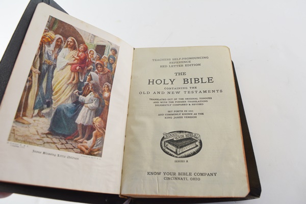"The Holy Bible" Self Pronouncing, Red Letter, Reference, and Teachers Edition