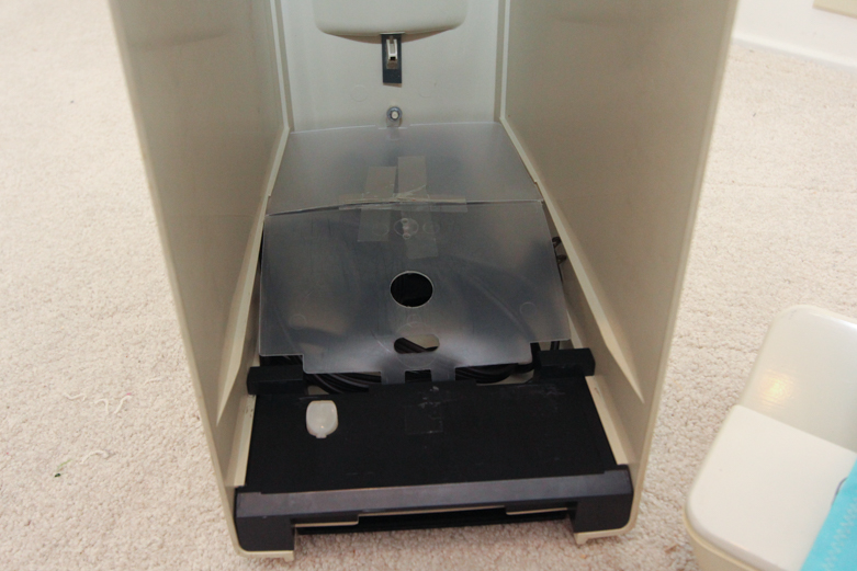 Vintage Singer 'Touch Tronic 2000' Memory Sewing Machine