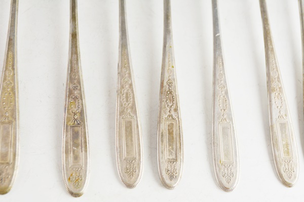 Silver Plated Utensils/Flatware Including Community "Grosvenor" Utensils