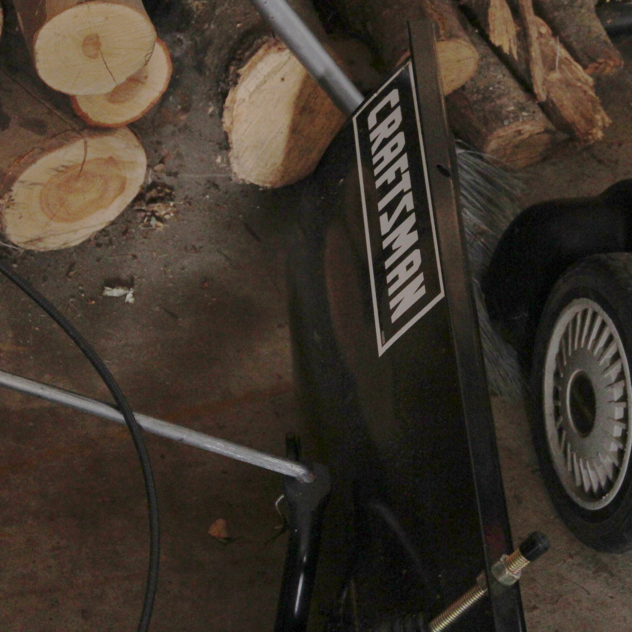 Craftsman LT1000 42" Riding Lawnmower and Snow Plow Attachment