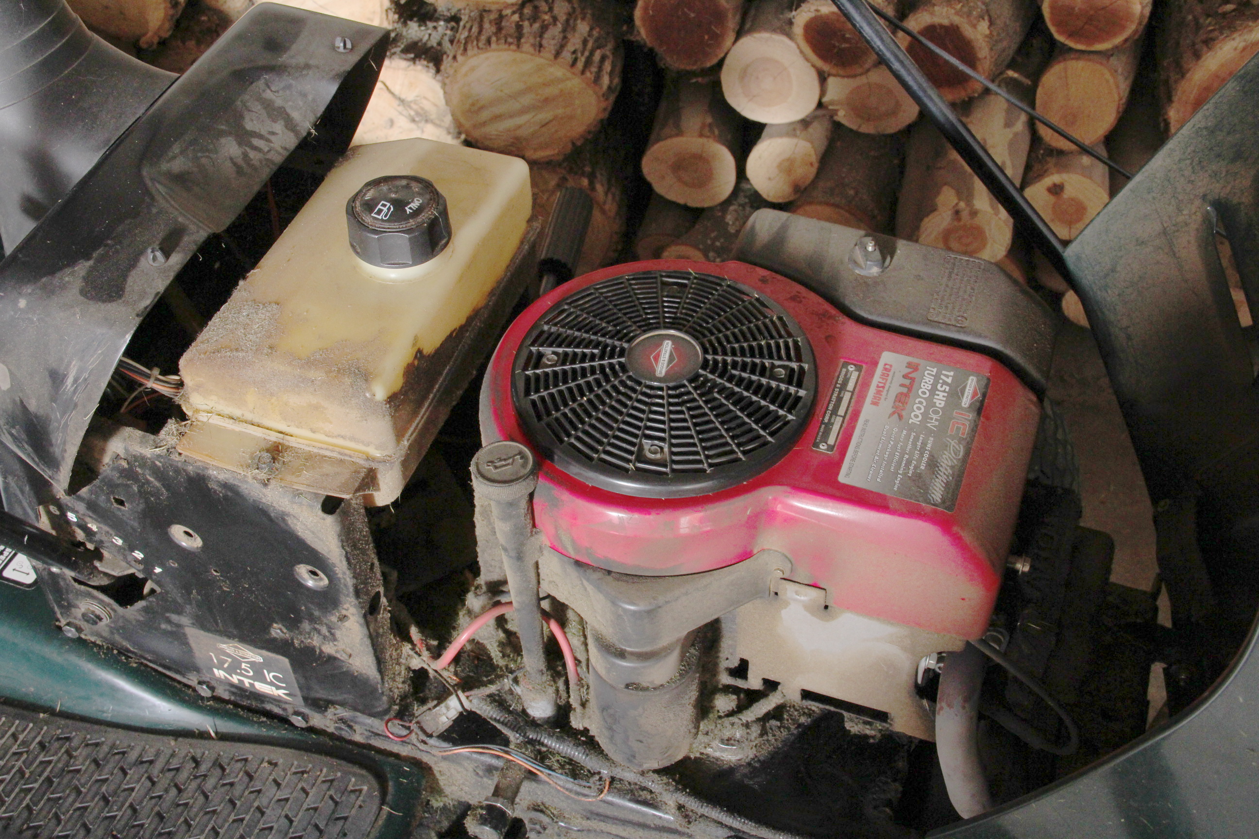 Craftsman LT1000 42" Riding Lawnmower and Snow Plow Attachment