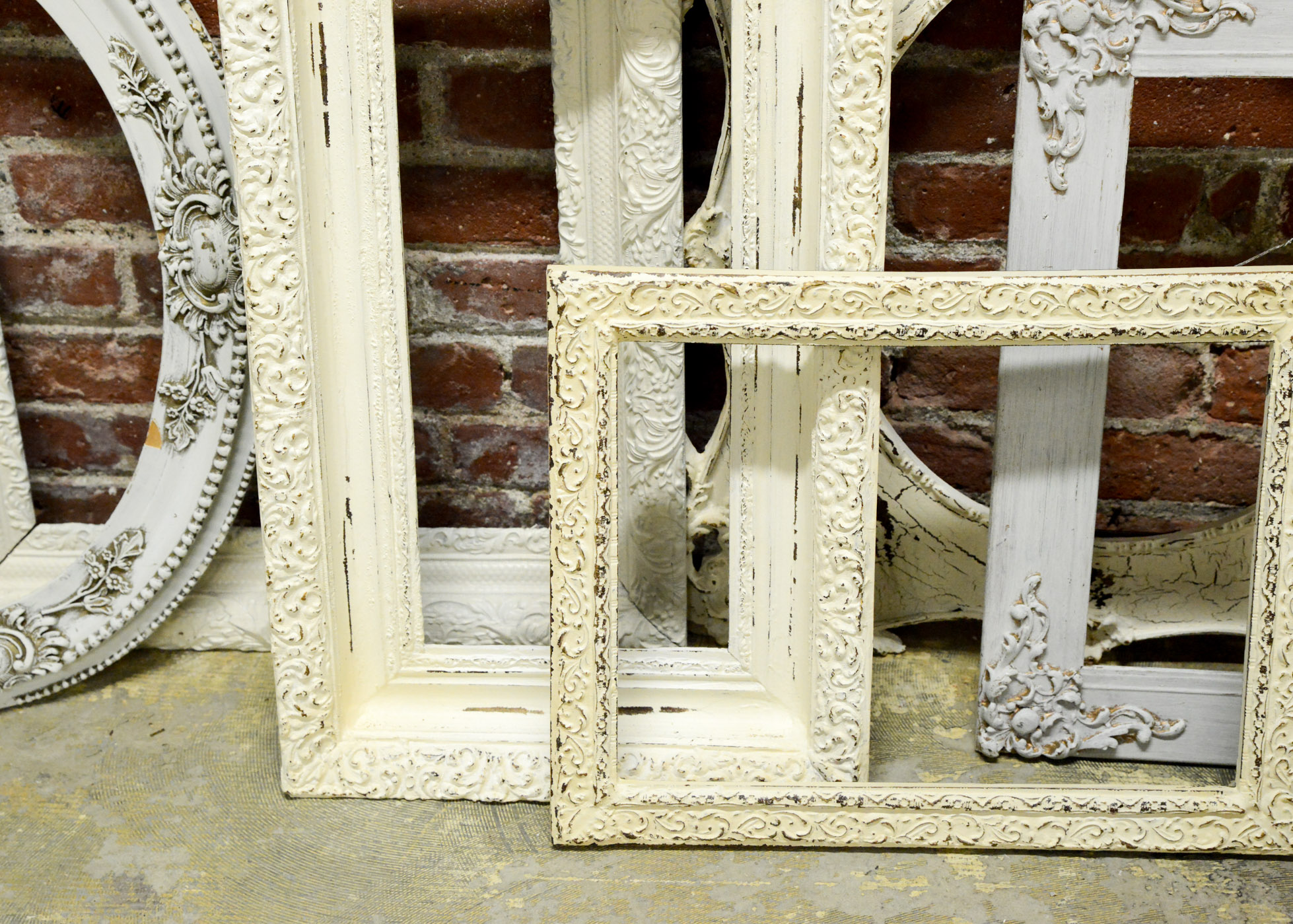 White Painted Vintage Wooden Frames