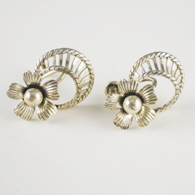 Von Dell Sterling Silver Screw Back Earrings