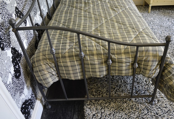Black Metal Daybed, Mattress and Comforter