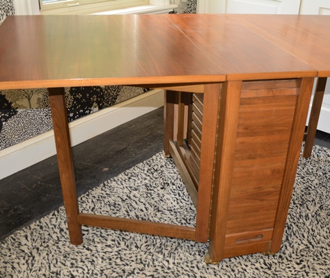 Wood Folding Game Table with Storage For Four Folding Chairs