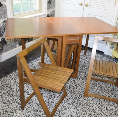 Wood Folding Game Table with Storage For Four Folding Chairs
