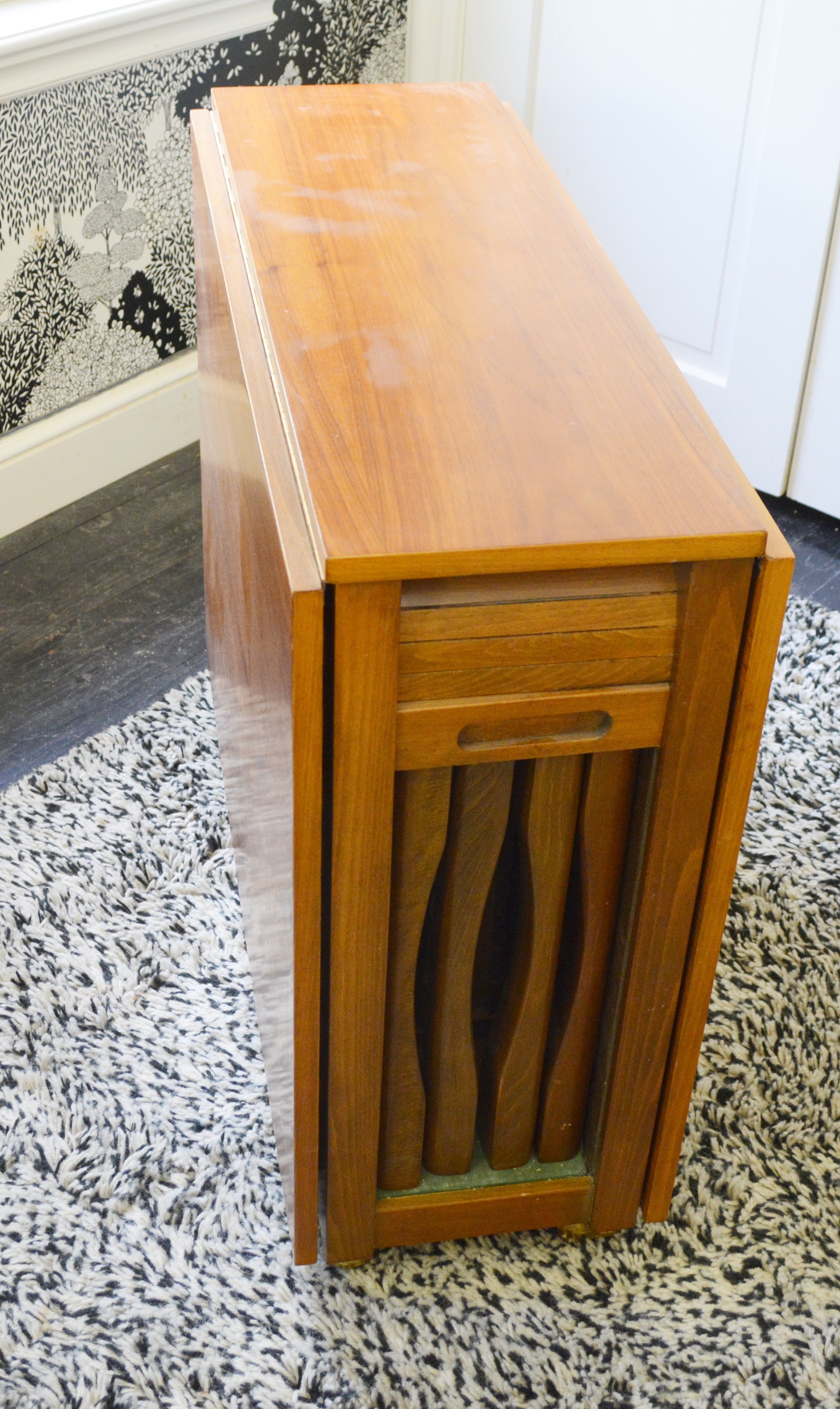 Wood Folding Game Table with Storage For Four Folding Chairs