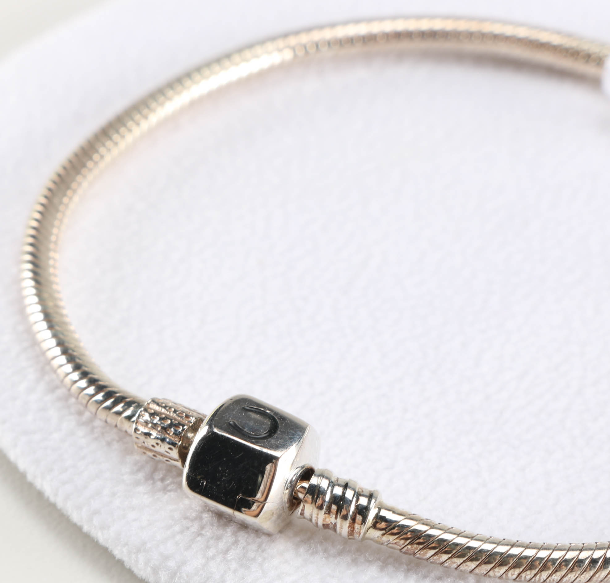 Chamilia Silver Tone Snap Charm Bracelet