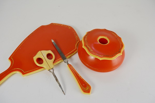 Vintage Bakelite Vanity Set