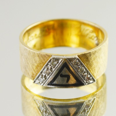 10K Yellow Gold and Diamond Masonic Ring With Inscription